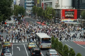 The busiest intersection of the world, Shibuya!