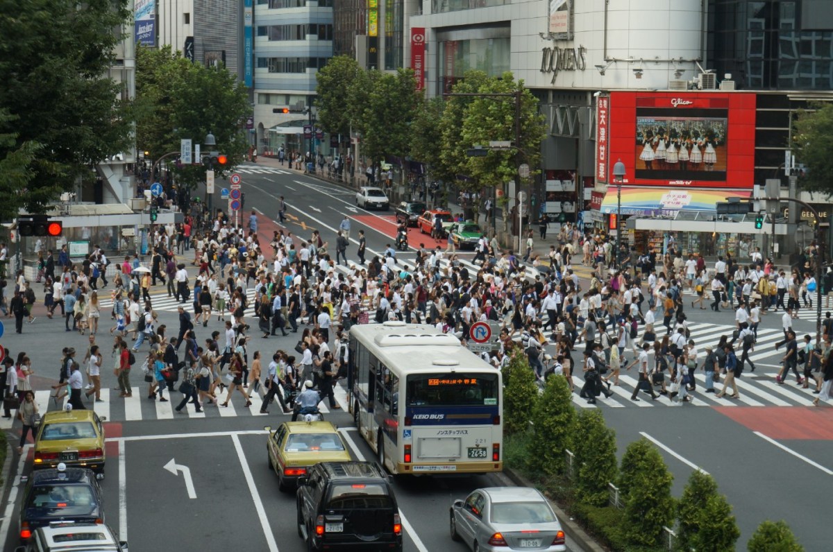 The busiest intersection of the world, Shibuya!